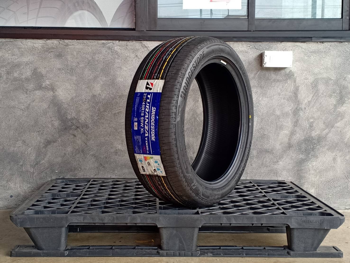 BRIDGESTONE TURANZA T005A 235/45R18 ยางใหม่ปี2020 ลดราคาพิเศษ