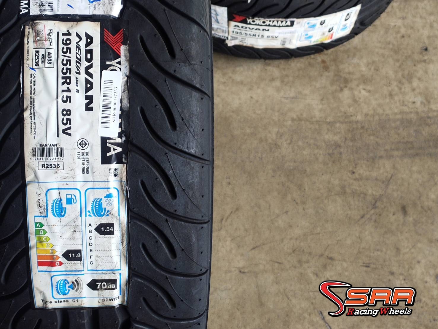 YOKOHAMA AD08R 195/55R15 ยางใหม่ปี2020 ลดราคาพิเศษ