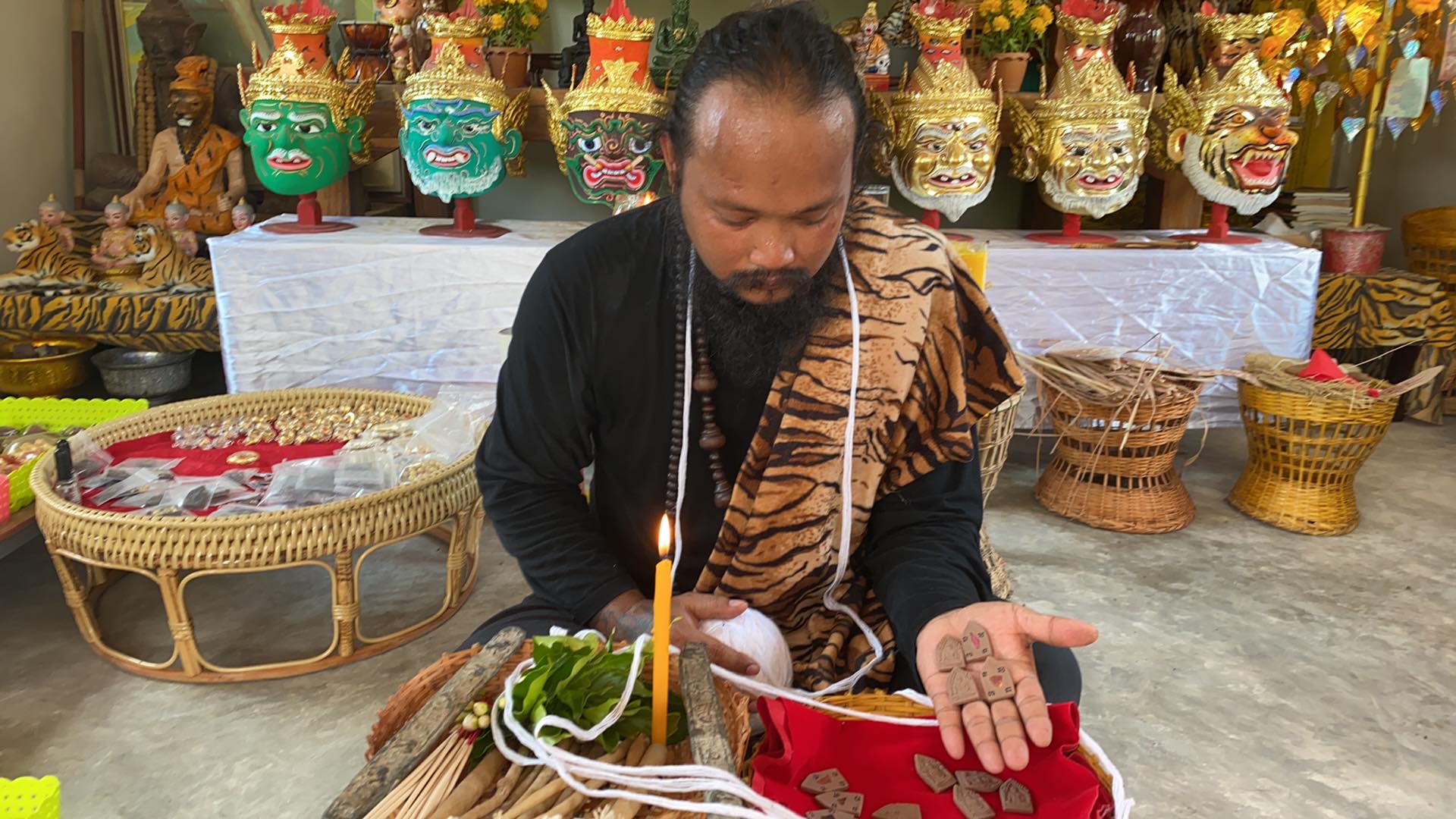 พ่อพรายเศรษฐี ปู่ฤาษีกล้า ธรรมโลกอุดร FLT