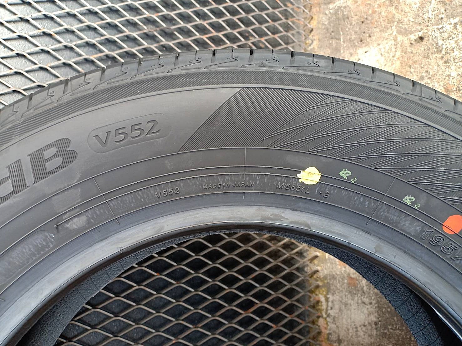 YOKOHAMA ADVAN dB V552 195/65R15 ยางญี่ปุ่น ปี19