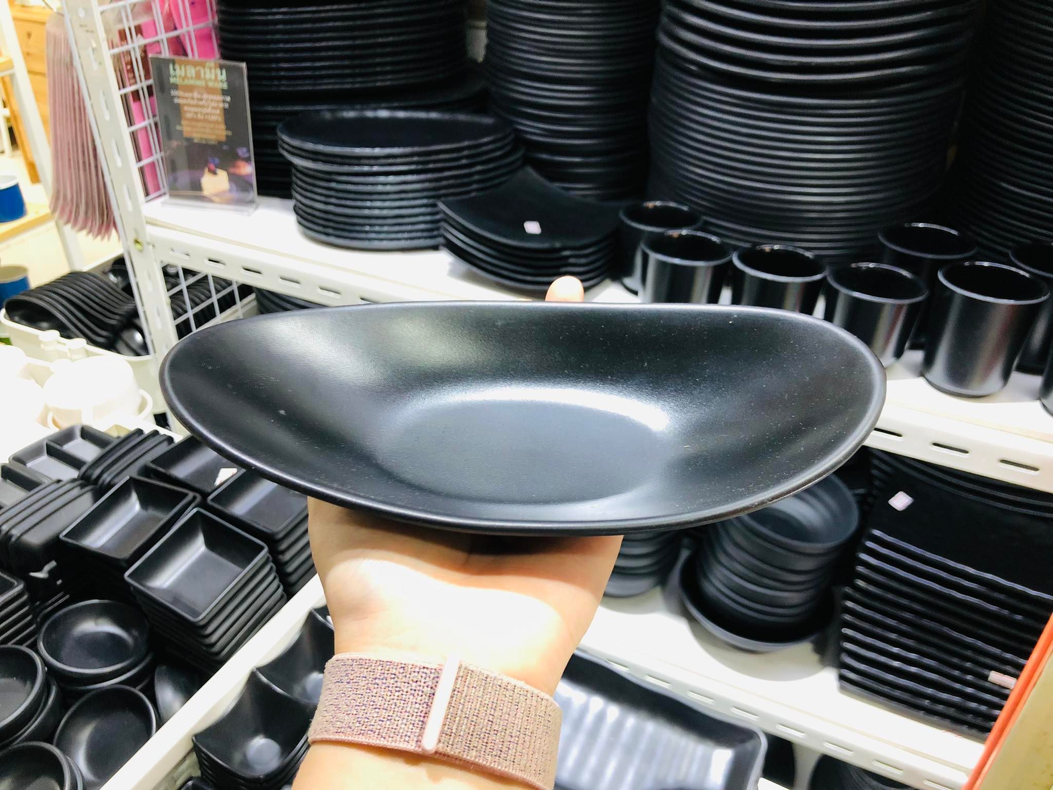 จานเปล จานเมลามีน จานสีดำ อย่างดี ราคาต่อใบ