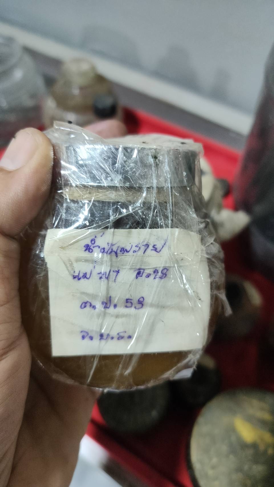 ขุนแผนอุ้มนางจอมเวทย์สายดำ ขุนแผนรุ่น 1 ตะกรุดทองแดง สำนักคนเลี้ยงผี สร้างมีนาคม 2568