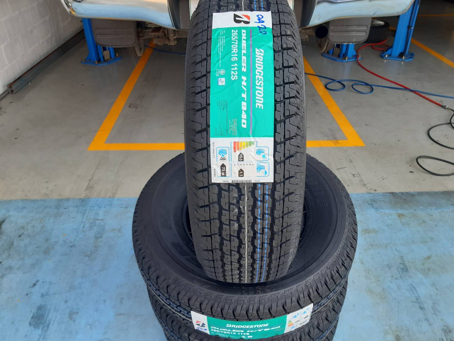 BRIDGESTONE DUELER H/T 840 265/70R16 ยางปี23 ราคาพิเศษ