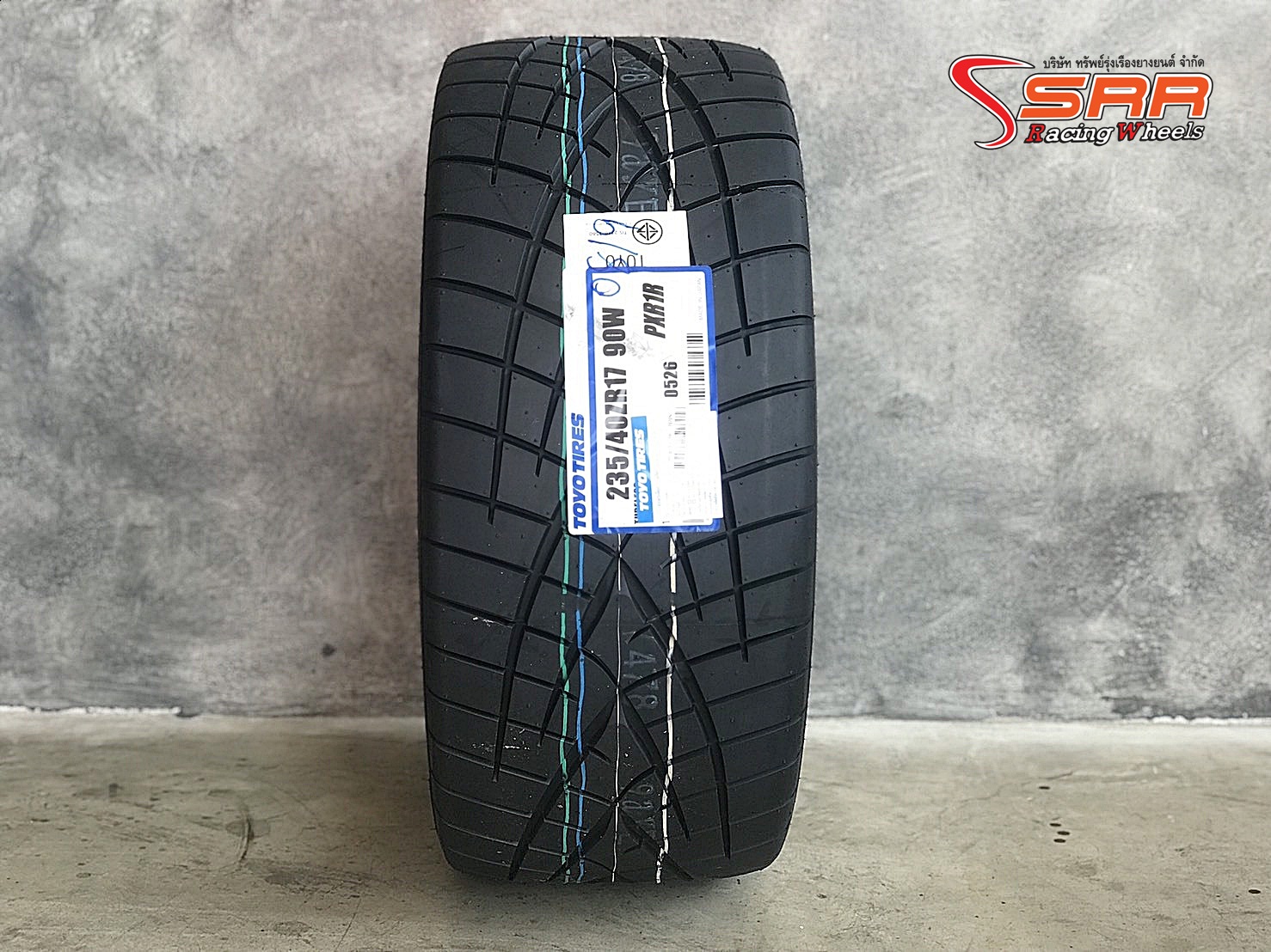 TOYO PROXES R1R 235/40ZR17 ยางSemi Soft ปี20 ราคาพิเศษ