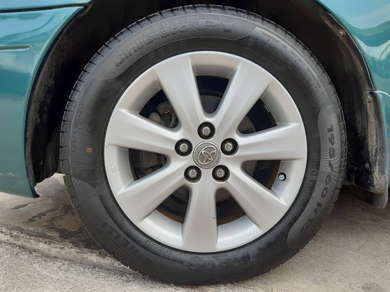 PIRELLI CINTURATO P1 195/60R15 ยางปี19 โปรโมชั่นราคาพิเศษ