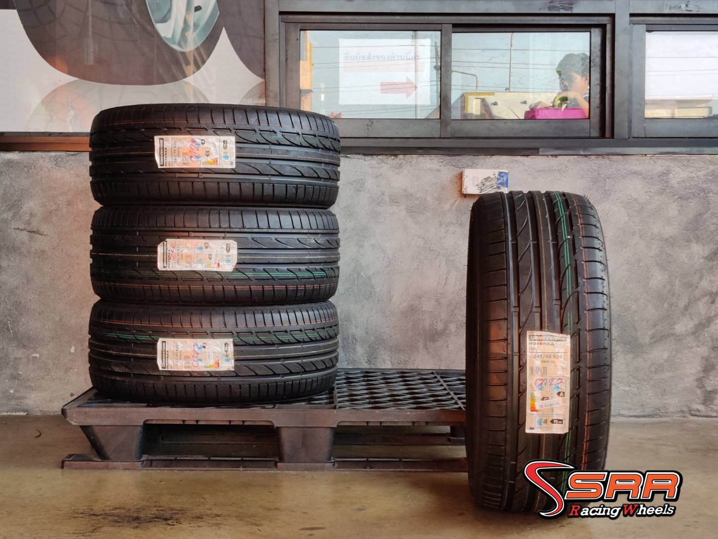 BRIDGESTONE POTENZA S001 245/40R20 ราคาพิเศษ สำหรับใส่รถBMW i8