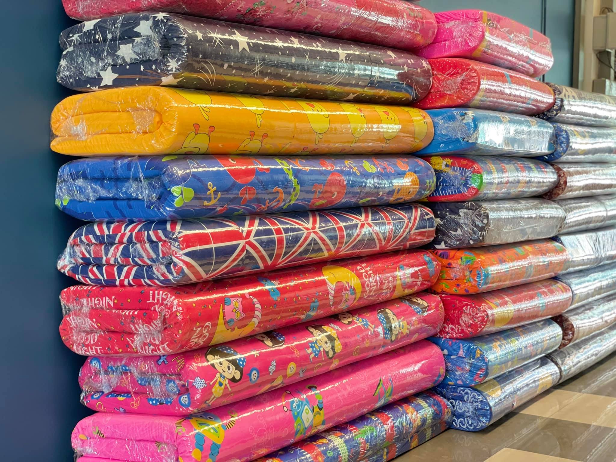 ที่นอนปิคนิค ผลิตจากโรงงานโดยตรงมีรุ่นหนา 2 นิ้ว / 4 นิ้ว