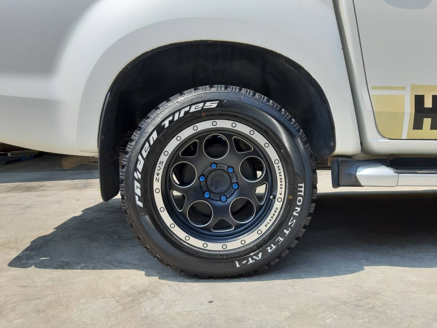 RAIDEN MONSTER AT-1 265/60R18 ยางใหม่ปี20 ลดราคาพิเศษ