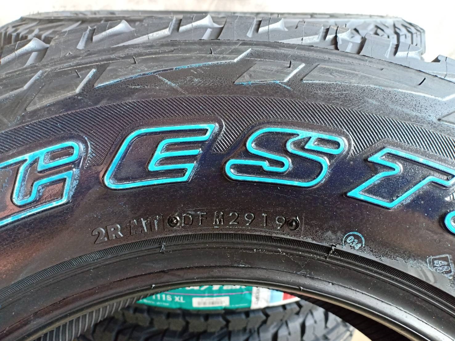 BRIDGESTONE DUELER A/T 697 245/70R16 ยางใหม่ปี19 เส้นละ 5,500 บาท