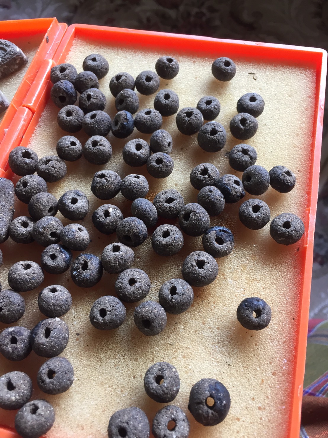 เม็ดประคำผงพราย 59ตน อาจารย์เปล่ง บุญยืน ยุคต้น