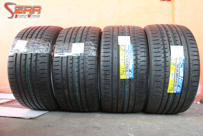 ACCELERA PHI-2 295/25R21