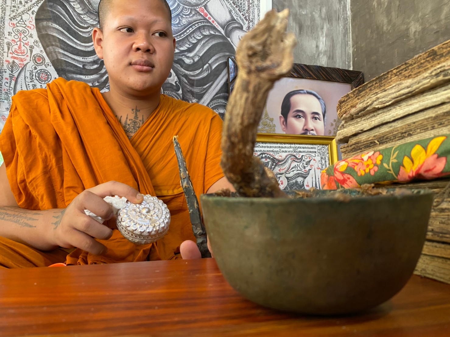 ⭕️ สีผึ้งพรายเศรษฐี พระอาจารย์บุณยกร ฐิตปุญโญ