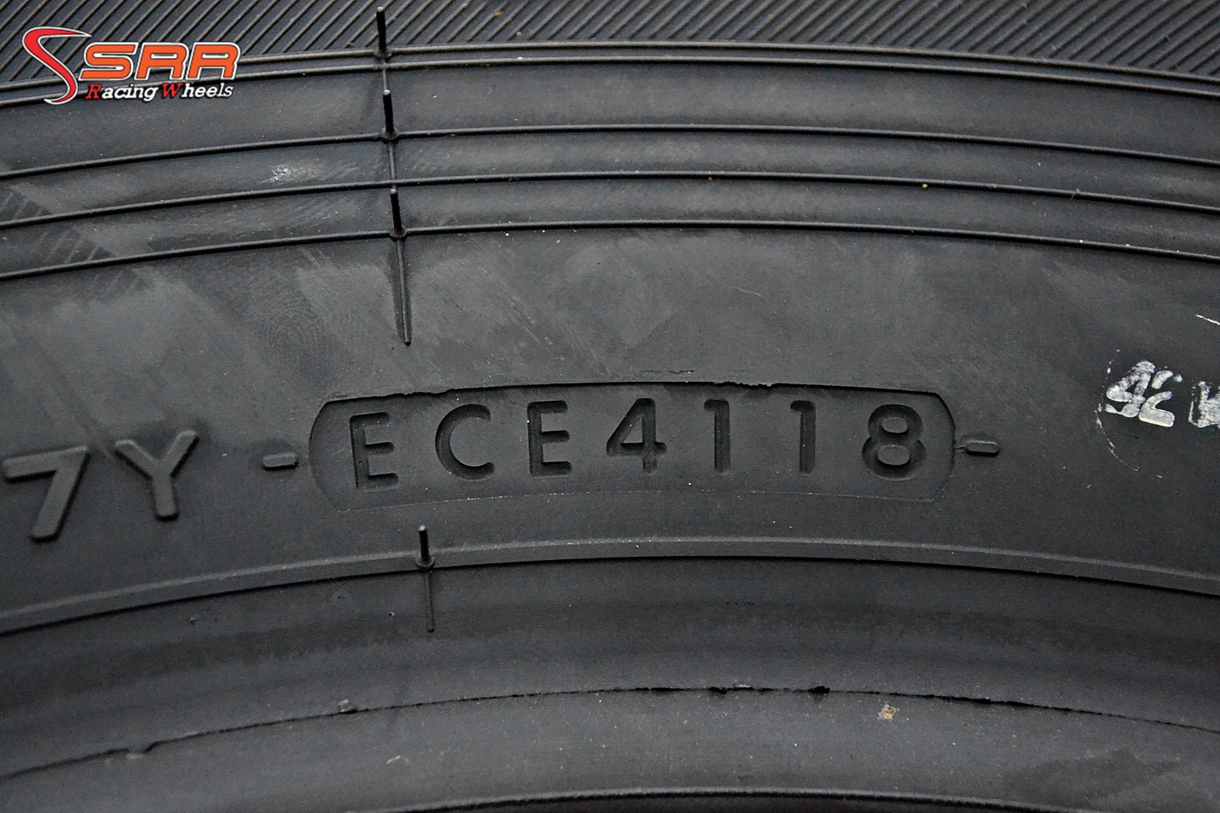 YOKOHAMA GEOLANDAR A/T G94 265/65R17 ยางปี19 ราคาพิเศษ