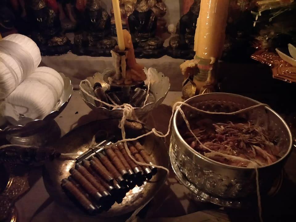 ตะกรุดจารดวงจารวันเดือนปีเกิดของเราลงบนตะกรุด อาจารย์เกื้อกูล มหาบารมี