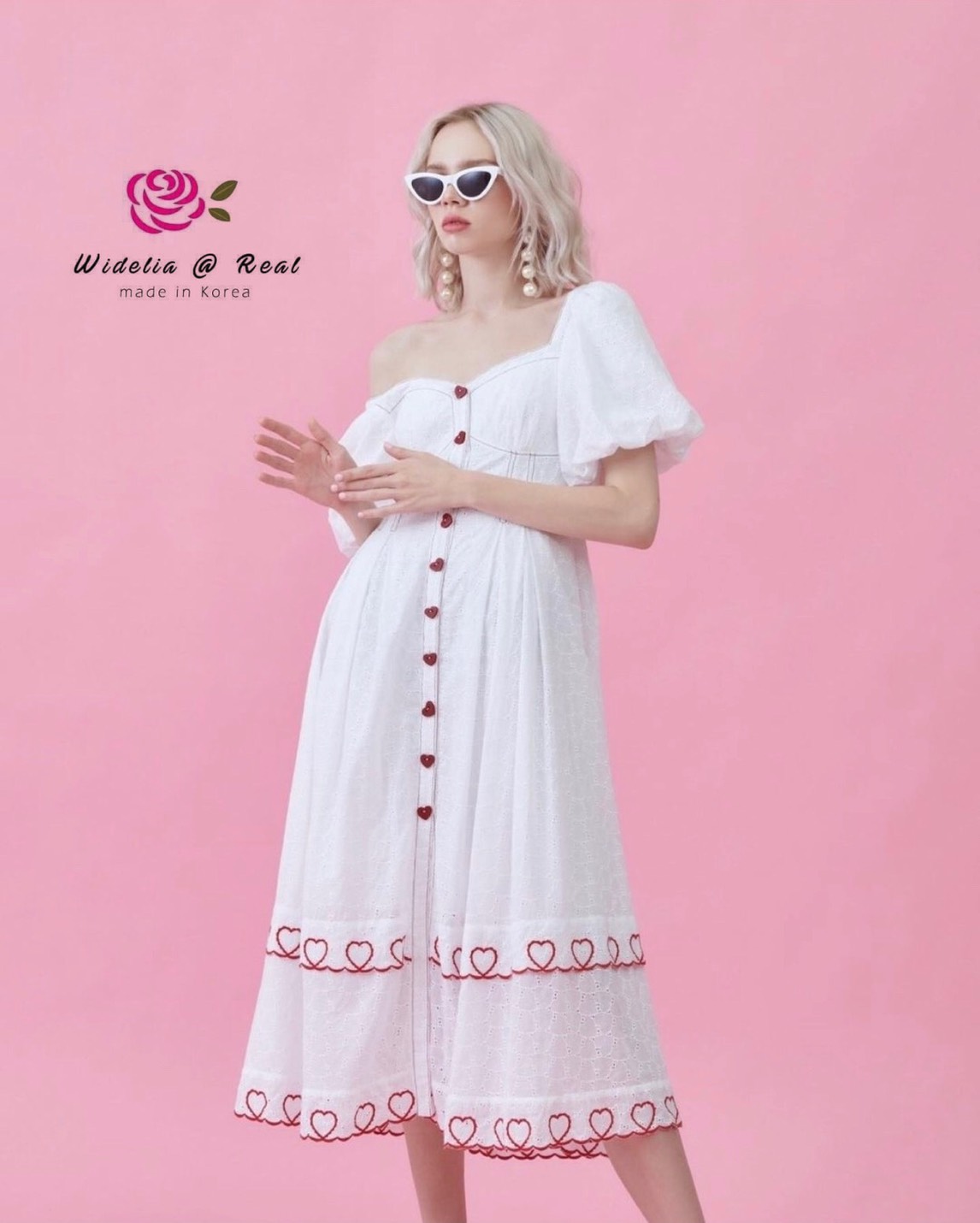 Dress เดรสแขนพองแสนสวย เนื้อผ้าปักฉลุลายหัวใจน่ารักมั๊กๆ
