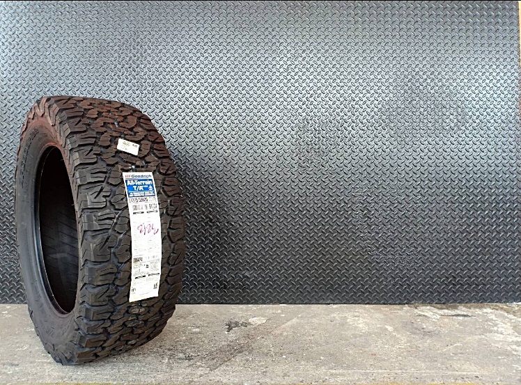BFGoodrich KO2 275/55R20 ยางU.S.A. ยางใหม่ปี19 ลดราคาพิเศษ