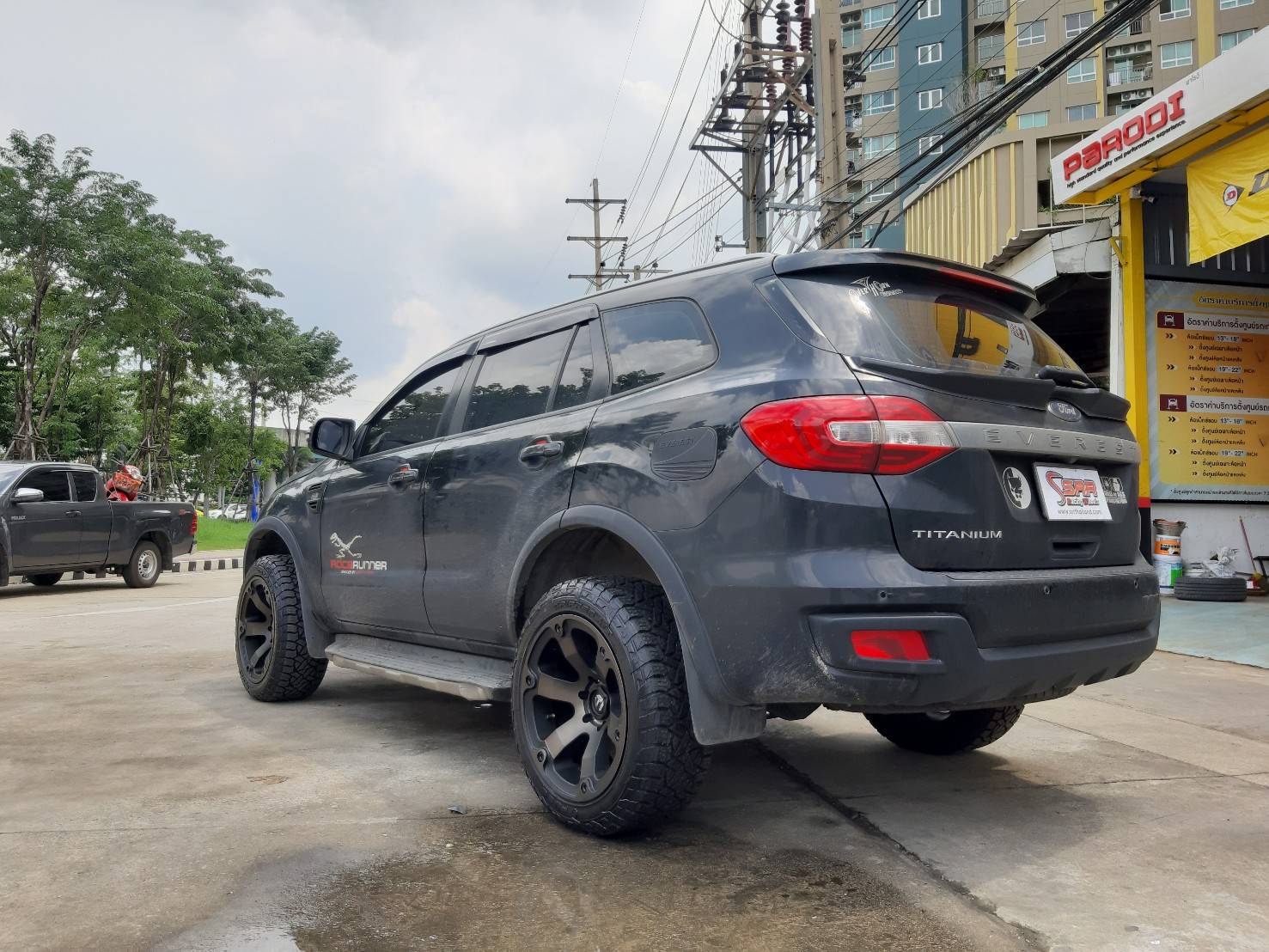 FUEL BEAST ขอบ20x10 6x139.7 ET-18 MATTE BLACK MACHINED / TINT CLEAR