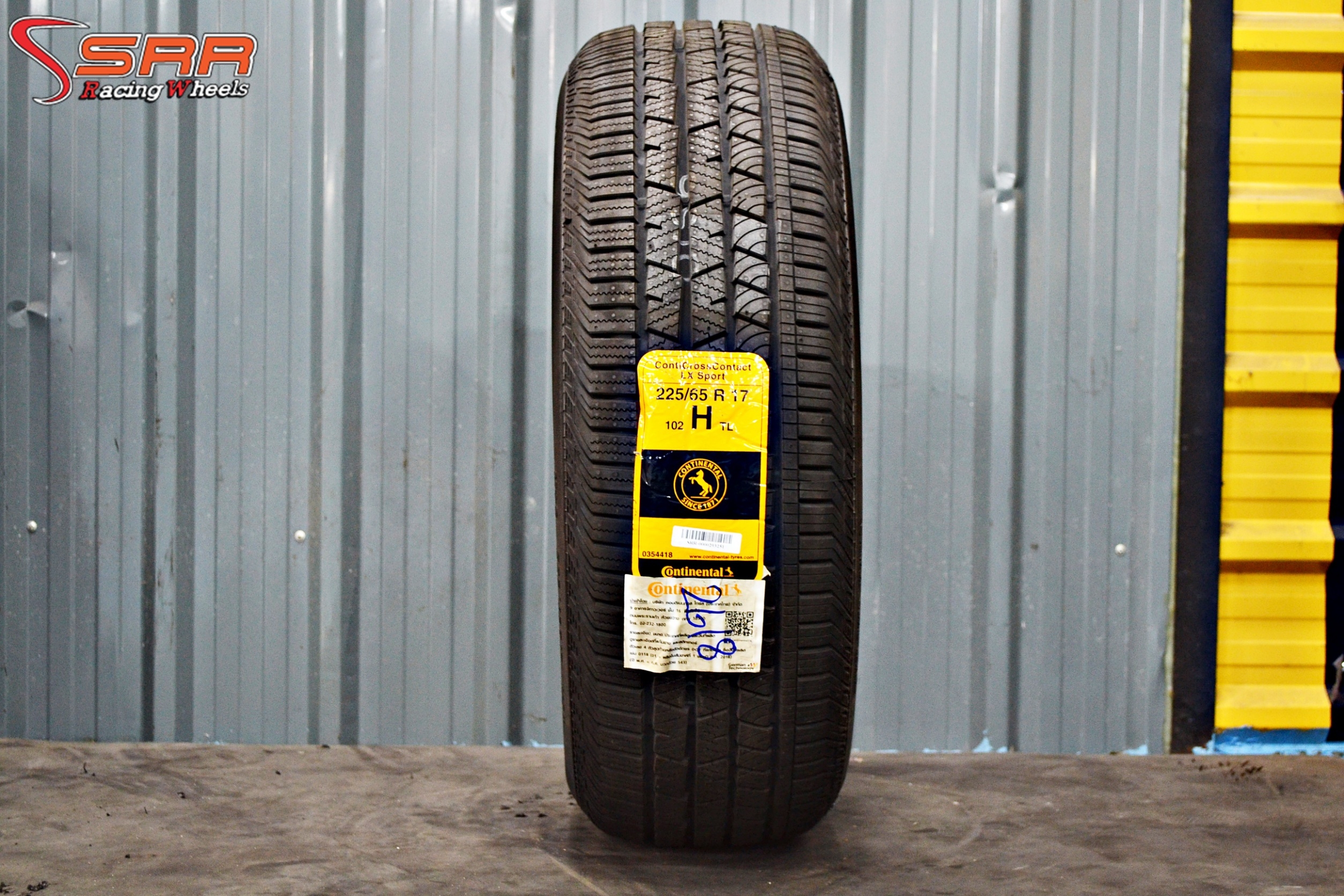 CONTINENTAL ContiCrossContact LX Sport 225/65R17 ราคาเส้นละ 2,900