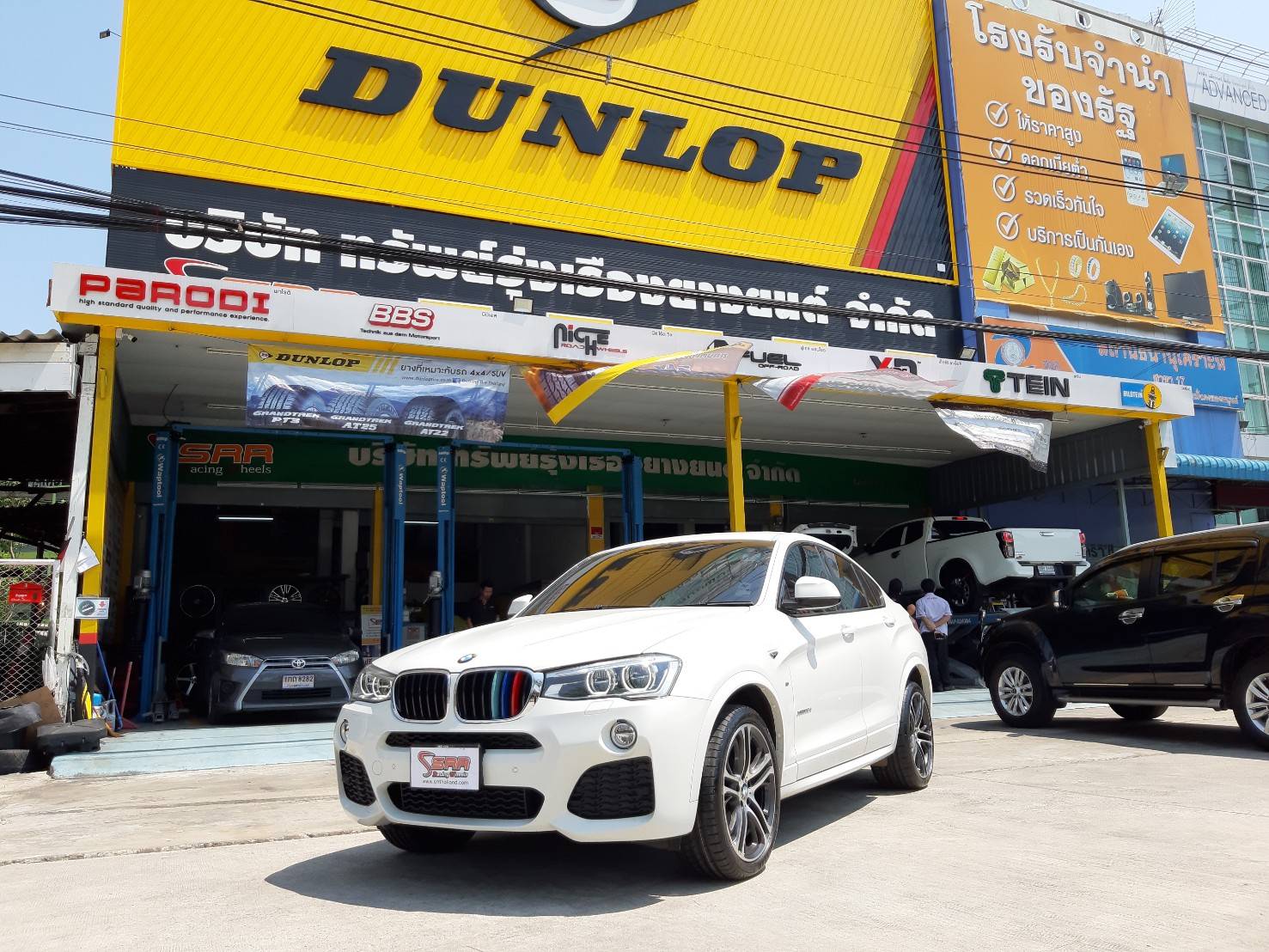 GOODYEAR EAGLE F1 Asymmetric 2 ROF 245/40R20 สำหรับใส่รถ BMW X4