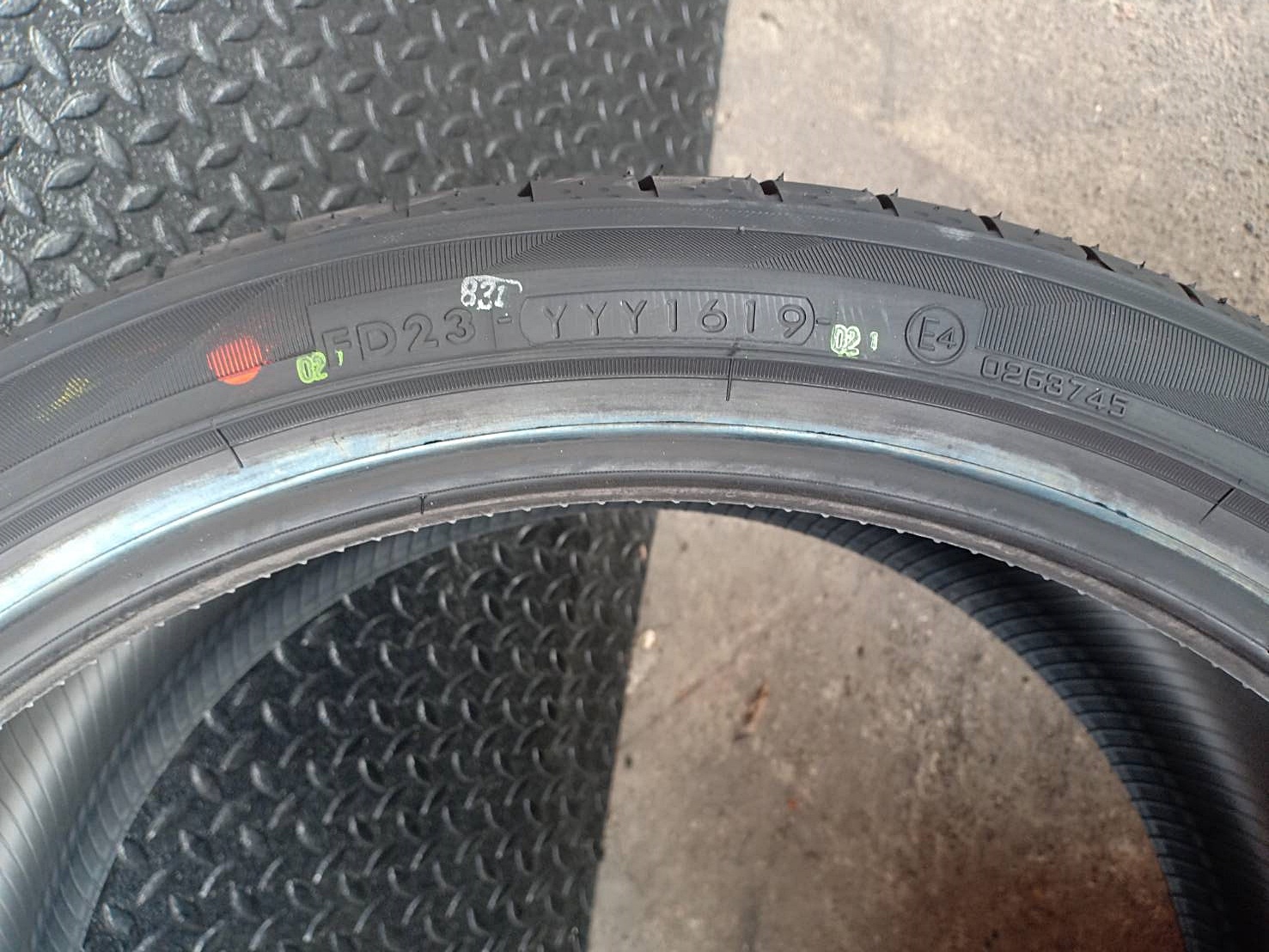 YOKOHAMA BluEarth AE-50 245/35R19 ยางญี่ปุ่น ปี19