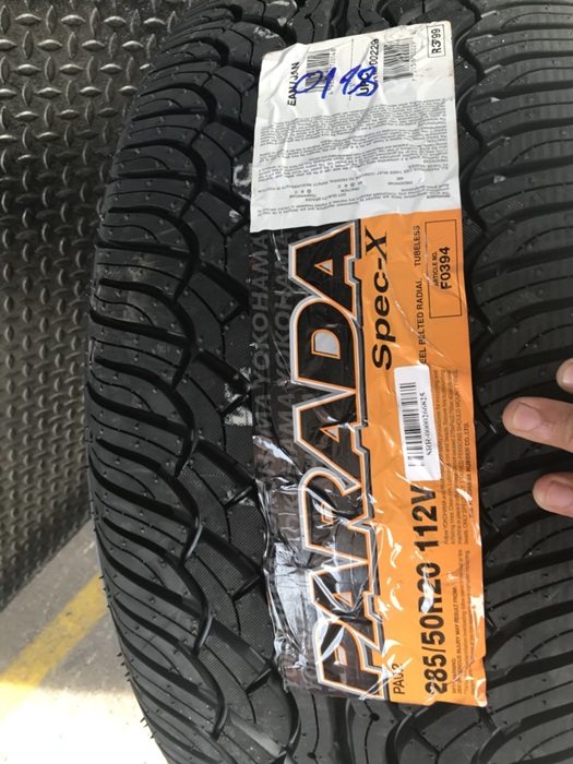 YOKOHAMA PARADA 285/50R20