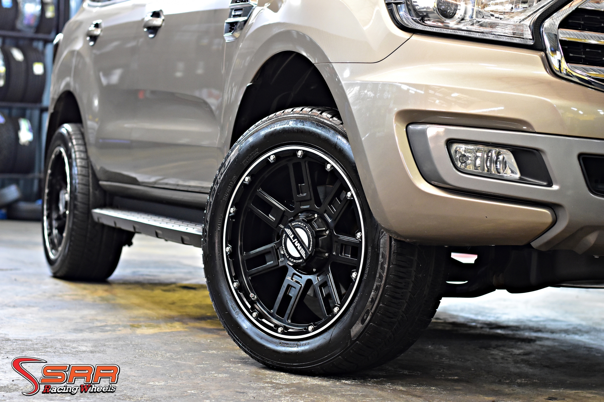 MICKEY THOMPSON SQ85G SIDEBITER ขอบ20 6H139.7 ET18 DBK1GP