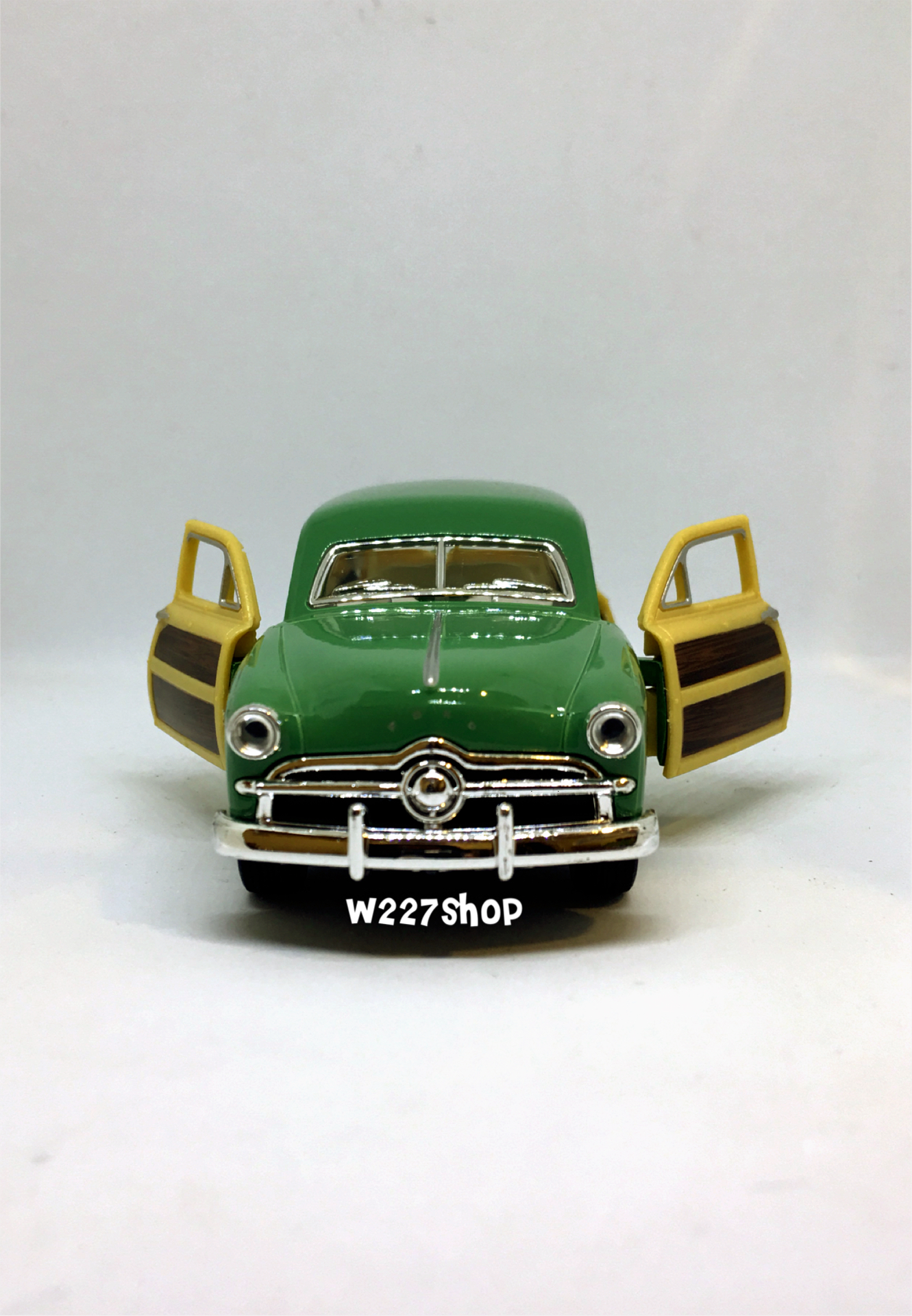 1949 Ford Woody Wagon โมเดลรถเหล็ก (ปลีก-ส่ง)