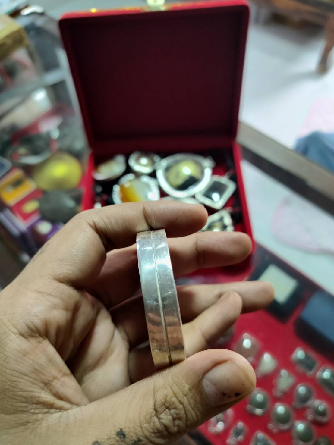 ตลับเงินปากผีรวมอาถรรพ์ อาจารย์เสือ สำนักคนเลี้ยงผี