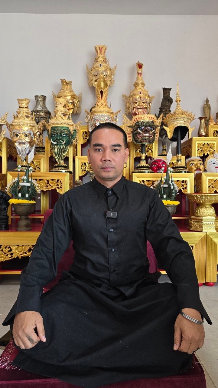 สีผึ้งพรายกระซิบรัก อาจารย์กาวิน มนต์พระมุณี