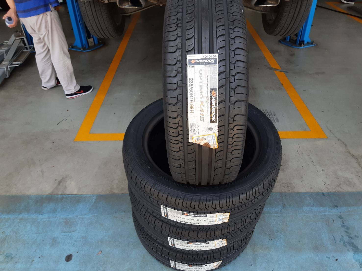 HANKOOK OPTIMO K415 235/50R19 ยางใหม่ปี19 ลดราคาพิเศษ