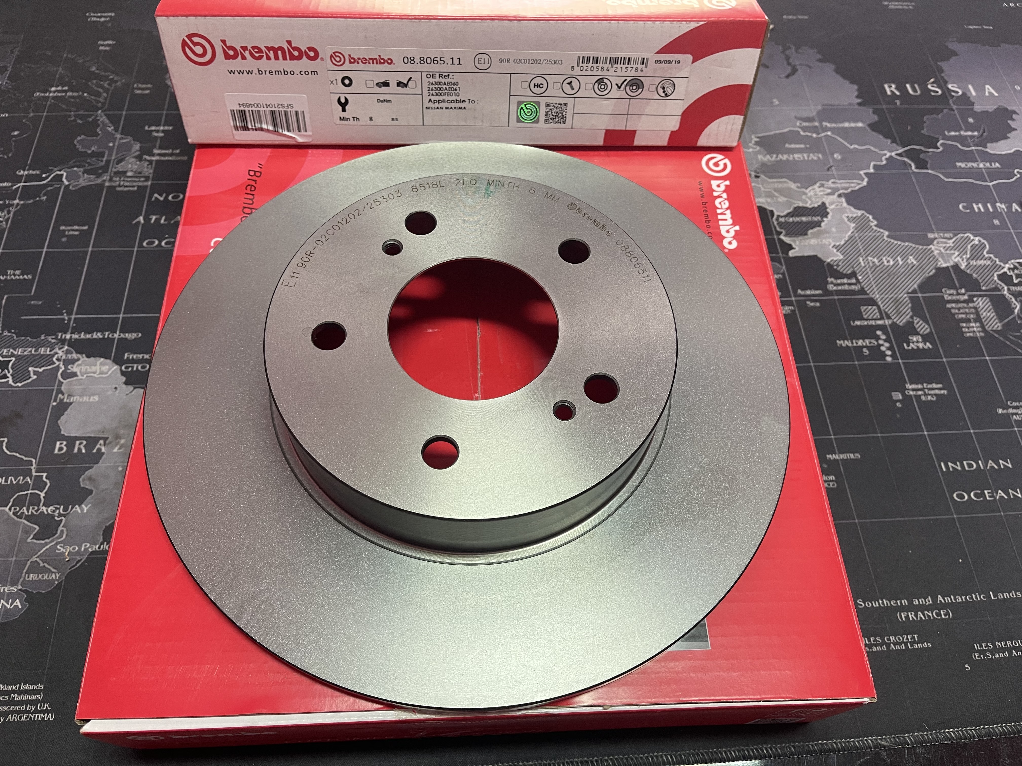 08 8065 11 จานเบรค ล้อ R (ยี่ห้อ BREMBO) รุ่น UV NISSAN Cefiro A32 A33 ปี1996,2001