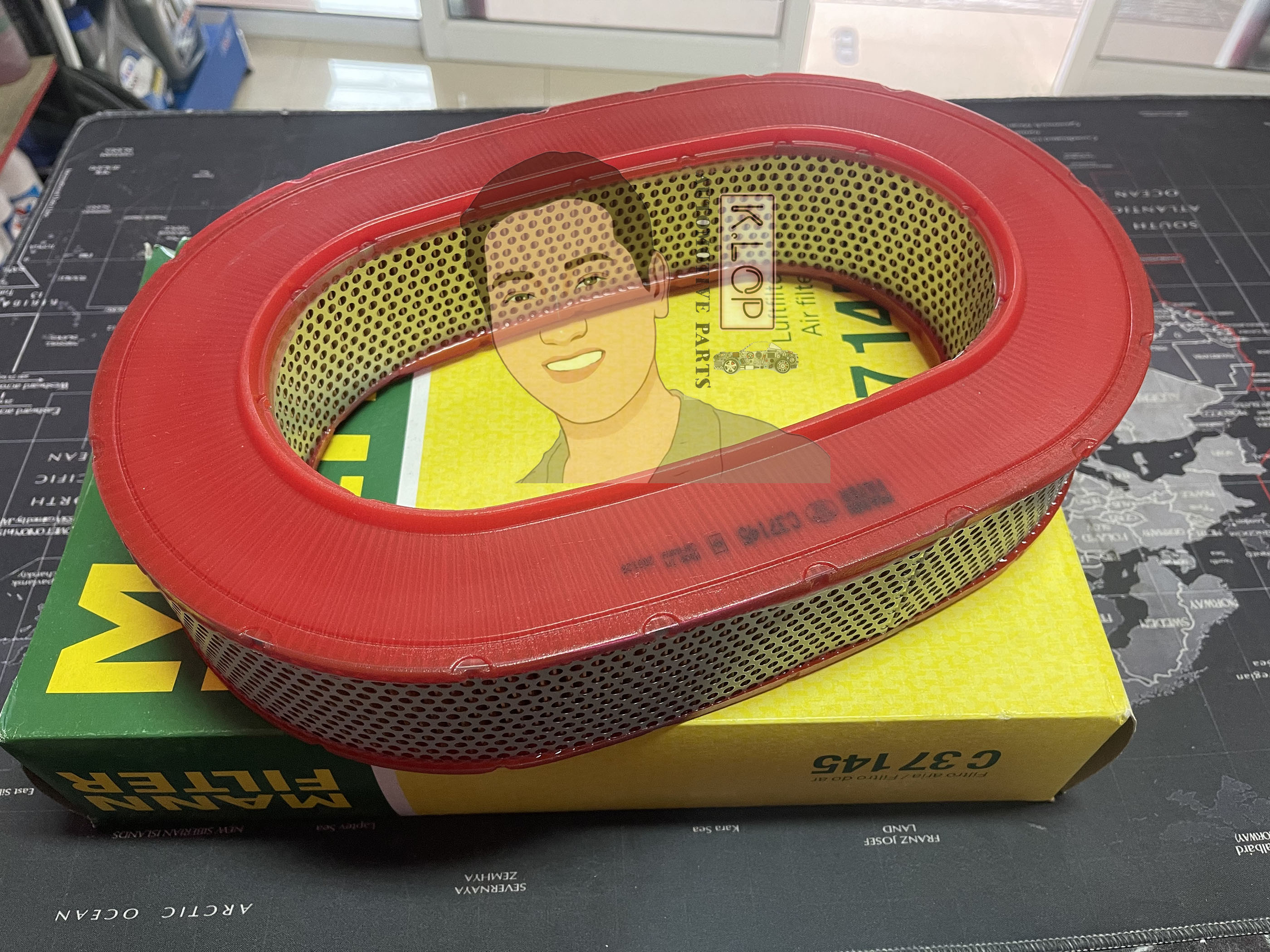 ไส้กรองอากาศ BENZ W123/280E, S-CLASS 280SE (W116,W126,W123) : MANN-FILTER***งานพรีเมี่ยมแท้นำเข้ายุโรป (C37145)