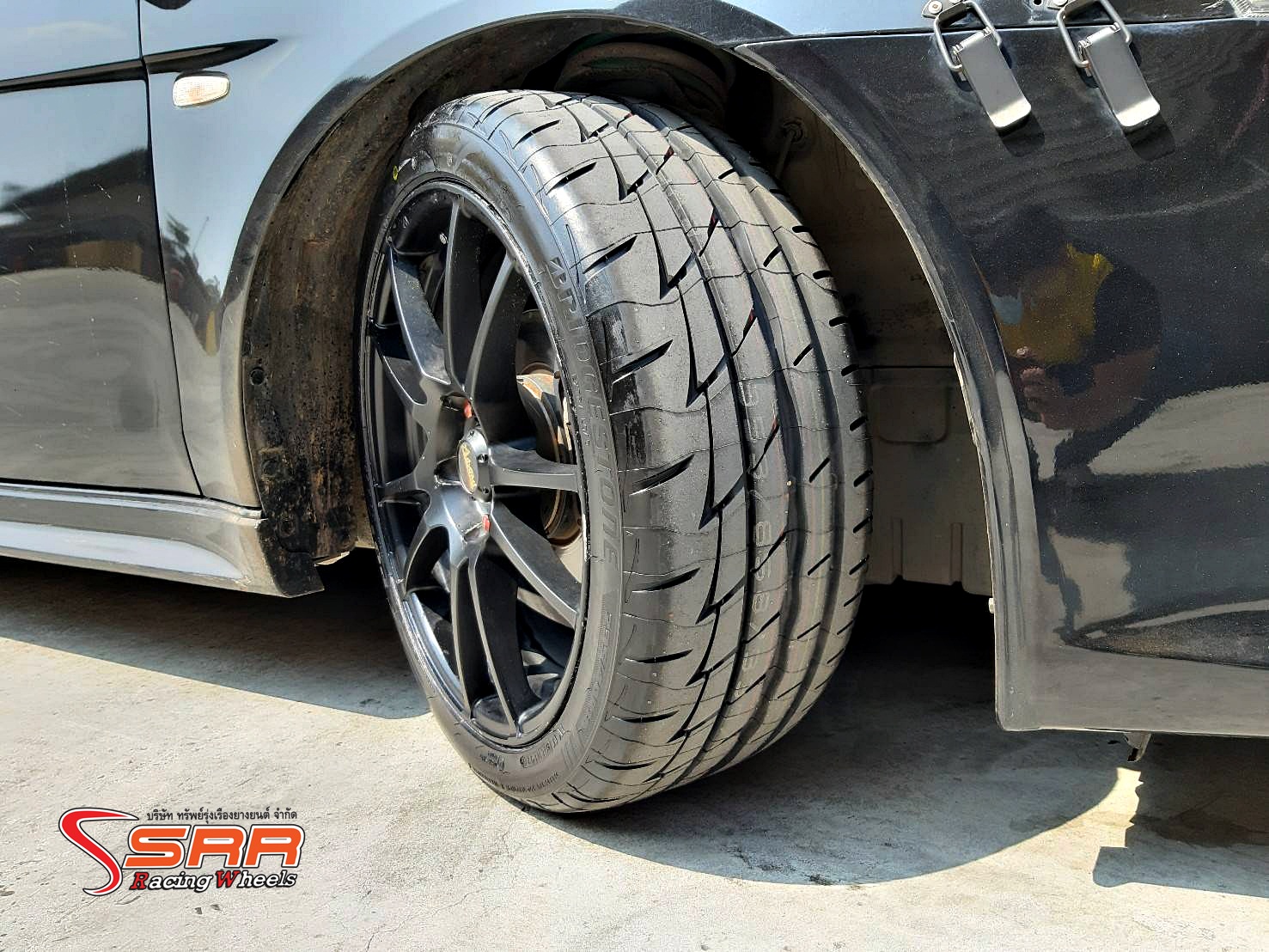 Bridgestone Potenza Adrenalin RE003 235/40R18 ยางใหม่ ลดราคาพิเศษ