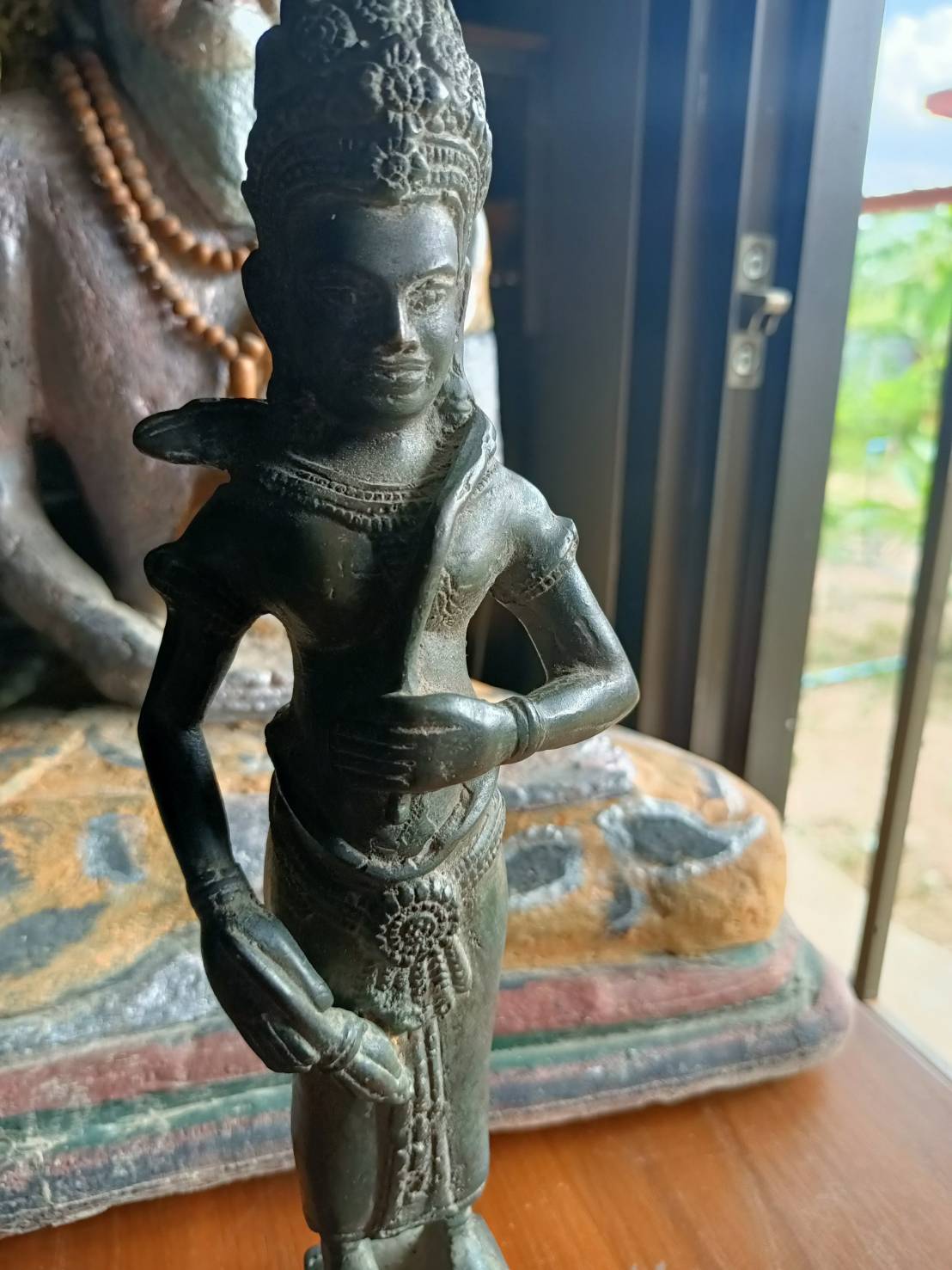 พระแม่อุมาเนื้อสัมฤทธิ์โบราณขุดได้ในเขตอำเภอบ้านกรวดเก็บเก่าเดิมๆ