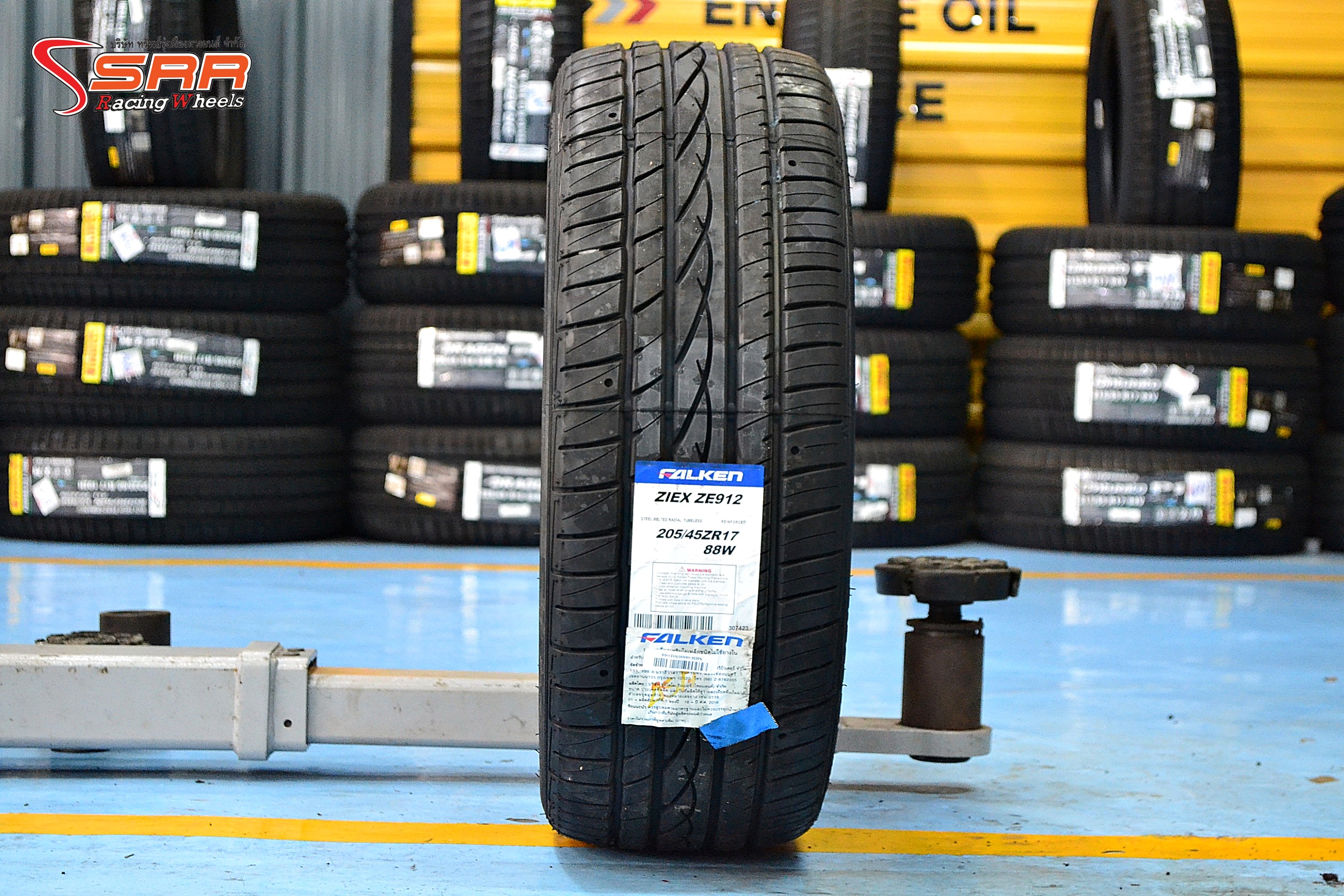 FALKEN ZE912 205/45ZR17 ยางปี19 ราคาพิเศษ