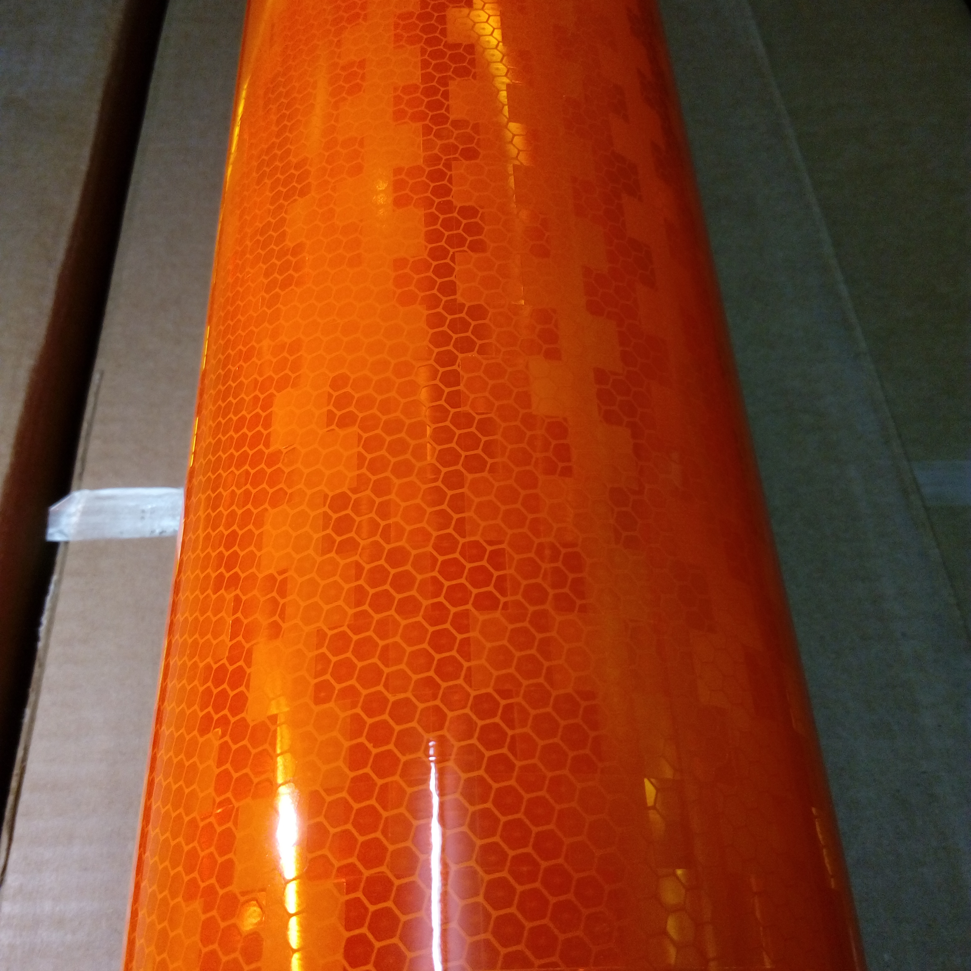 สติ๊กเกอร์สะท้อนแสง AVERY สีส้ม - Prismatic Engineer GRADE งานจราจร AVERY DENISON