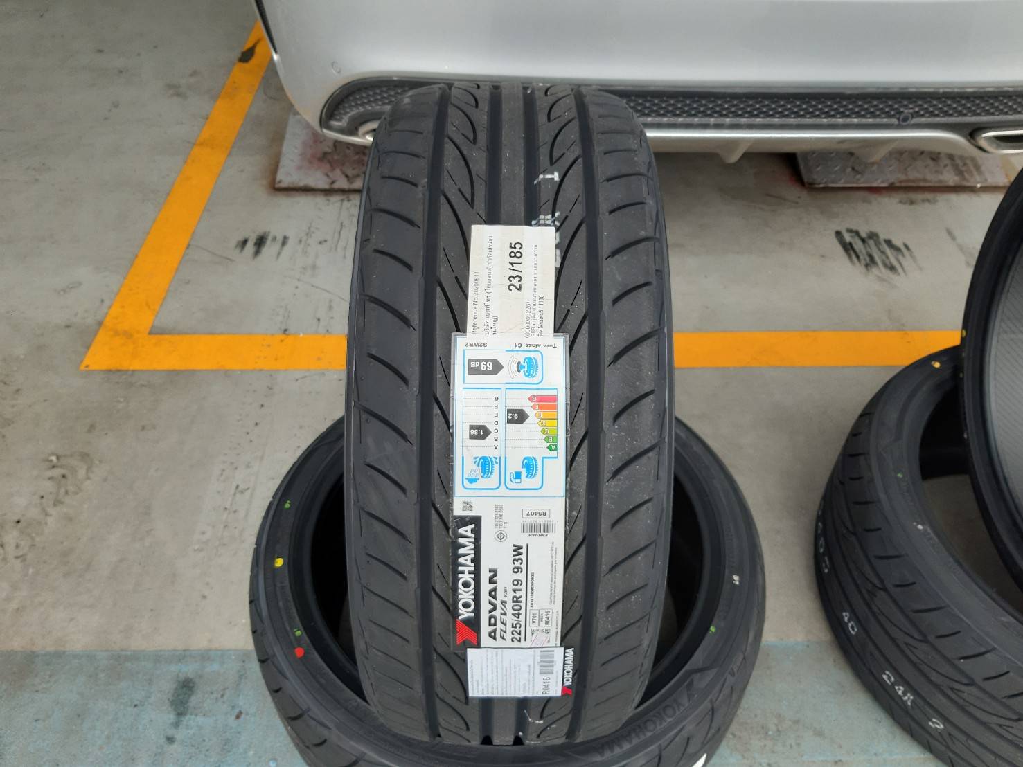 YOKOHAMA ADVAN FLEVA V701 255/35R19 ยางญี่ปุ่น ราคาพิเศษ