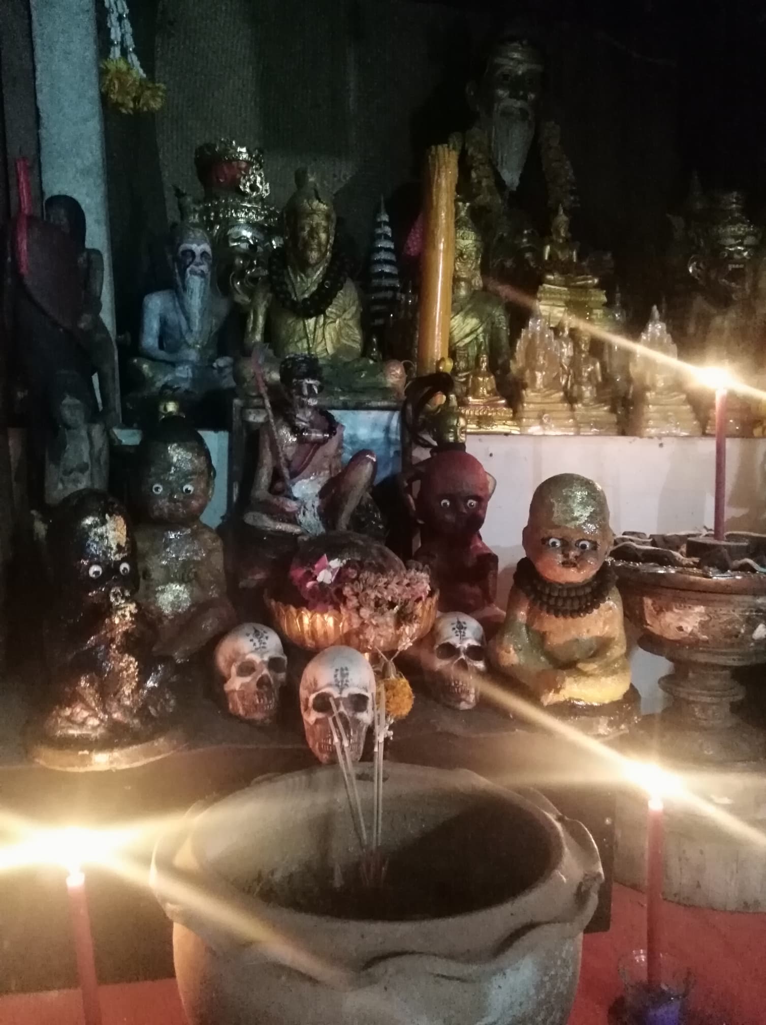 รวมเครื่องราง อาจารย์ถม สายพราย