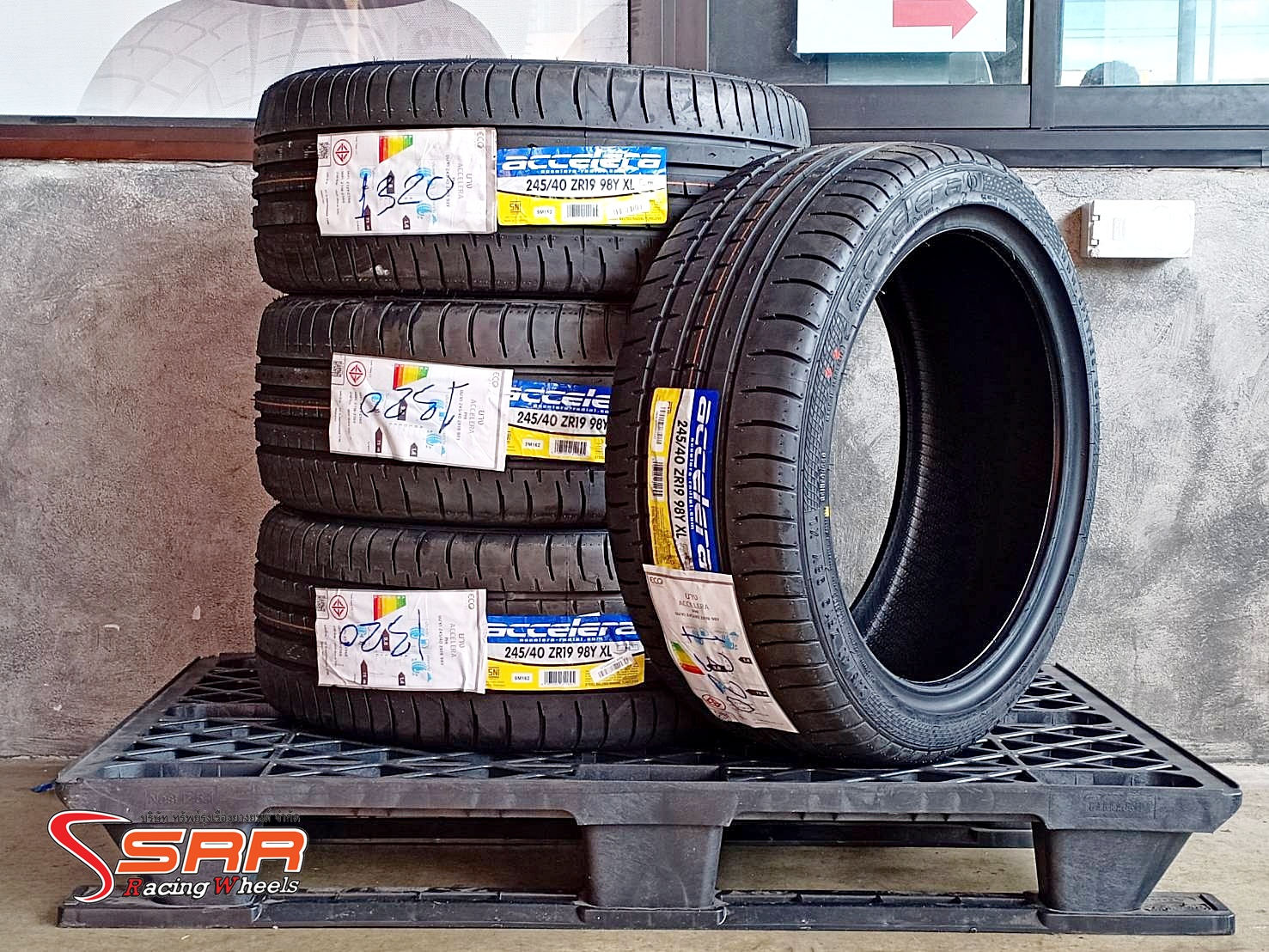 ACCELERA PHI 245/40ZR19 ยางเข้าใหม่ปี20 ราคาพิเศษ