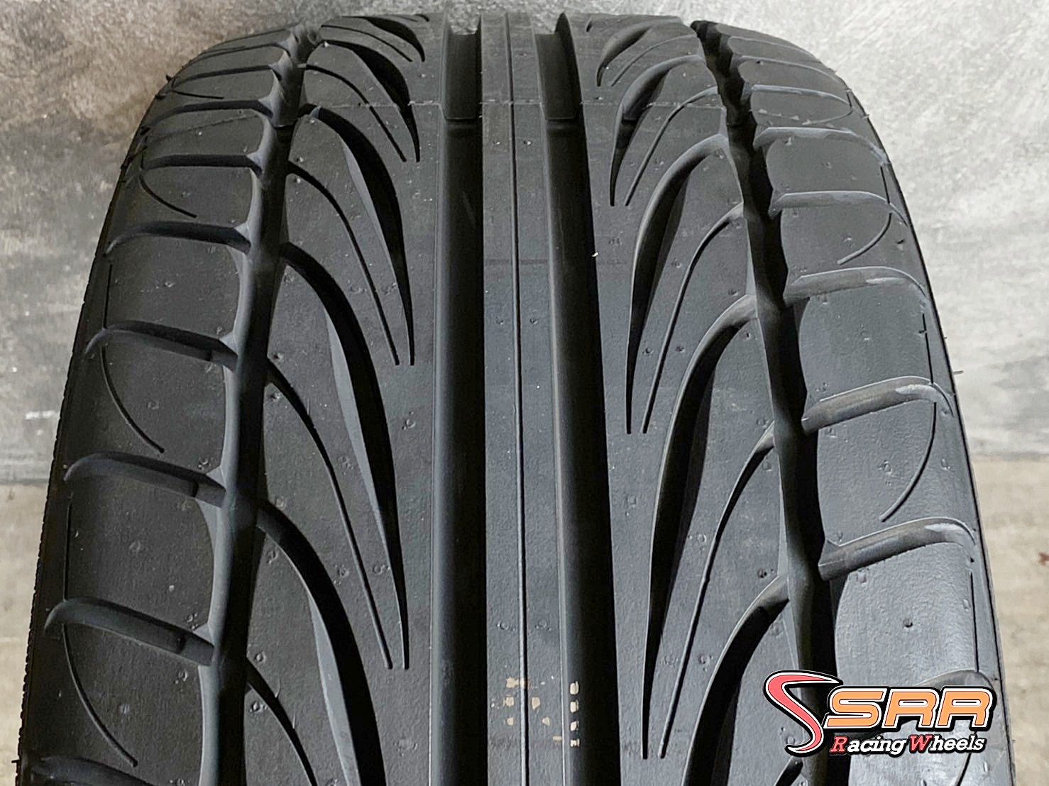 FALKEN FK452 235/30ZR20 ยางใหม่ ลดราคาพิเศษ เส้นละ 2,900฿