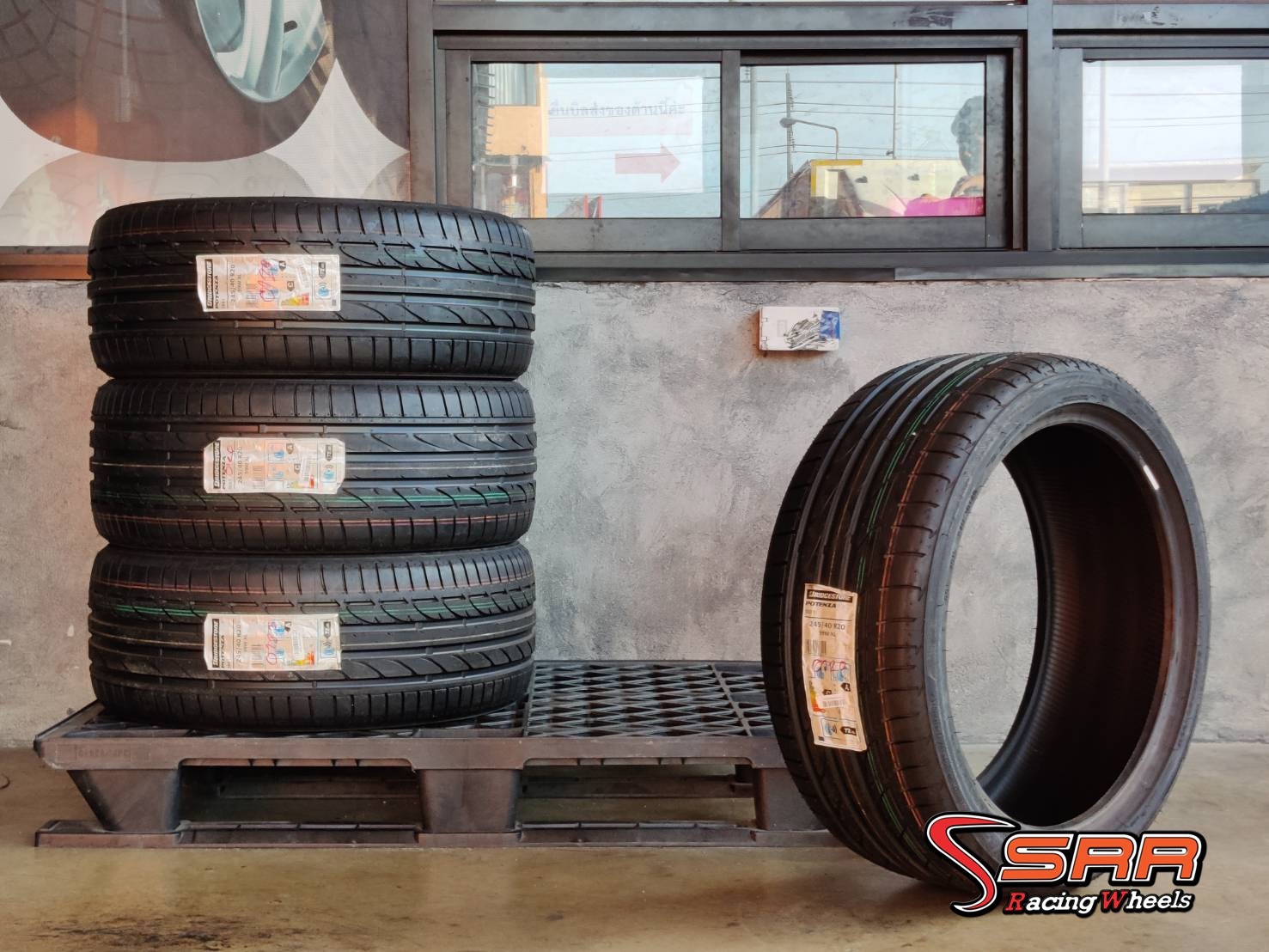 BRIDGESTONE POTENZA S001 245/40R20 ราคาพิเศษ สำหรับใส่รถBMW i8