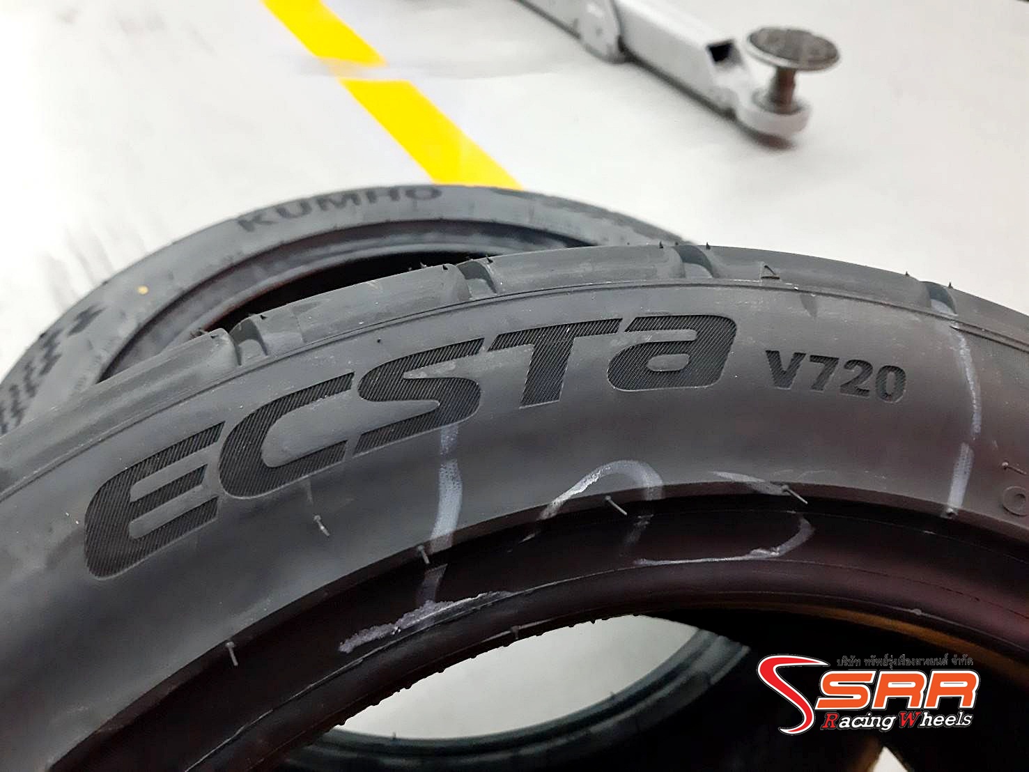KUMHO ECSTA V720 205/50R15 ยางเกาหลี Semi Soft ราคาพิเศษ