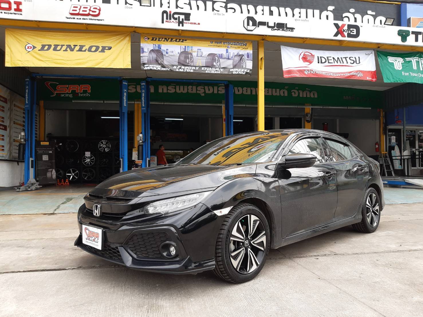 MICHELIN PILOT SPORT4 215/50ZR17 ยางใหม่ราคาพิเศษ