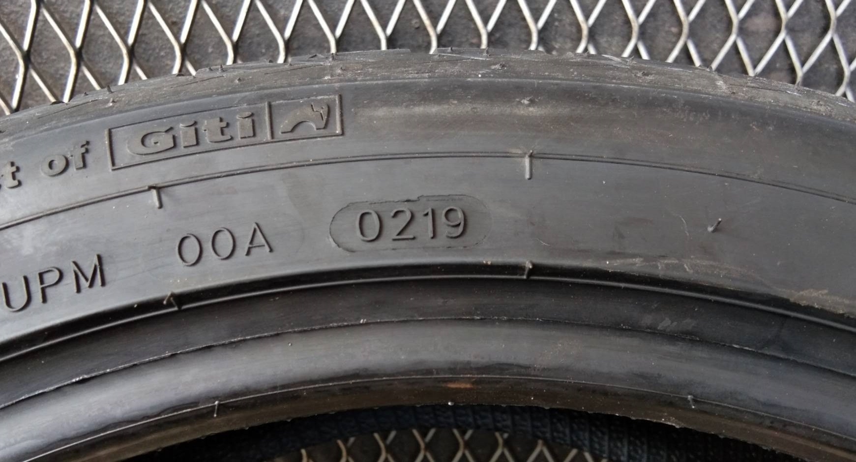 GT RADIAL SportActive 235/40R18 ปี19 ราคาเส้นละ 2,900 บาท