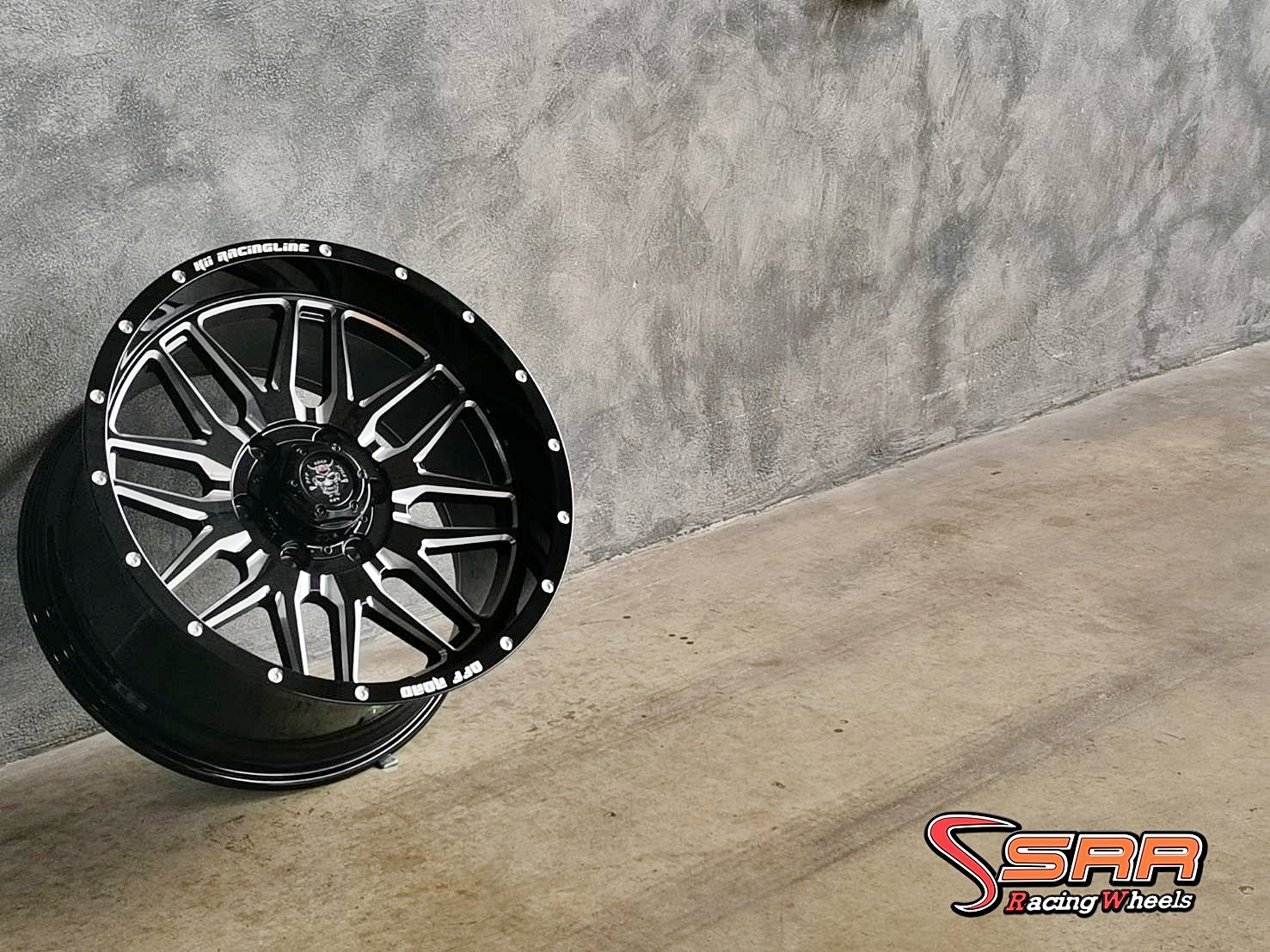 8040-MGW OFFROAD ขอบ18 6H139.7 ET0 BW ราคาพิเศษ