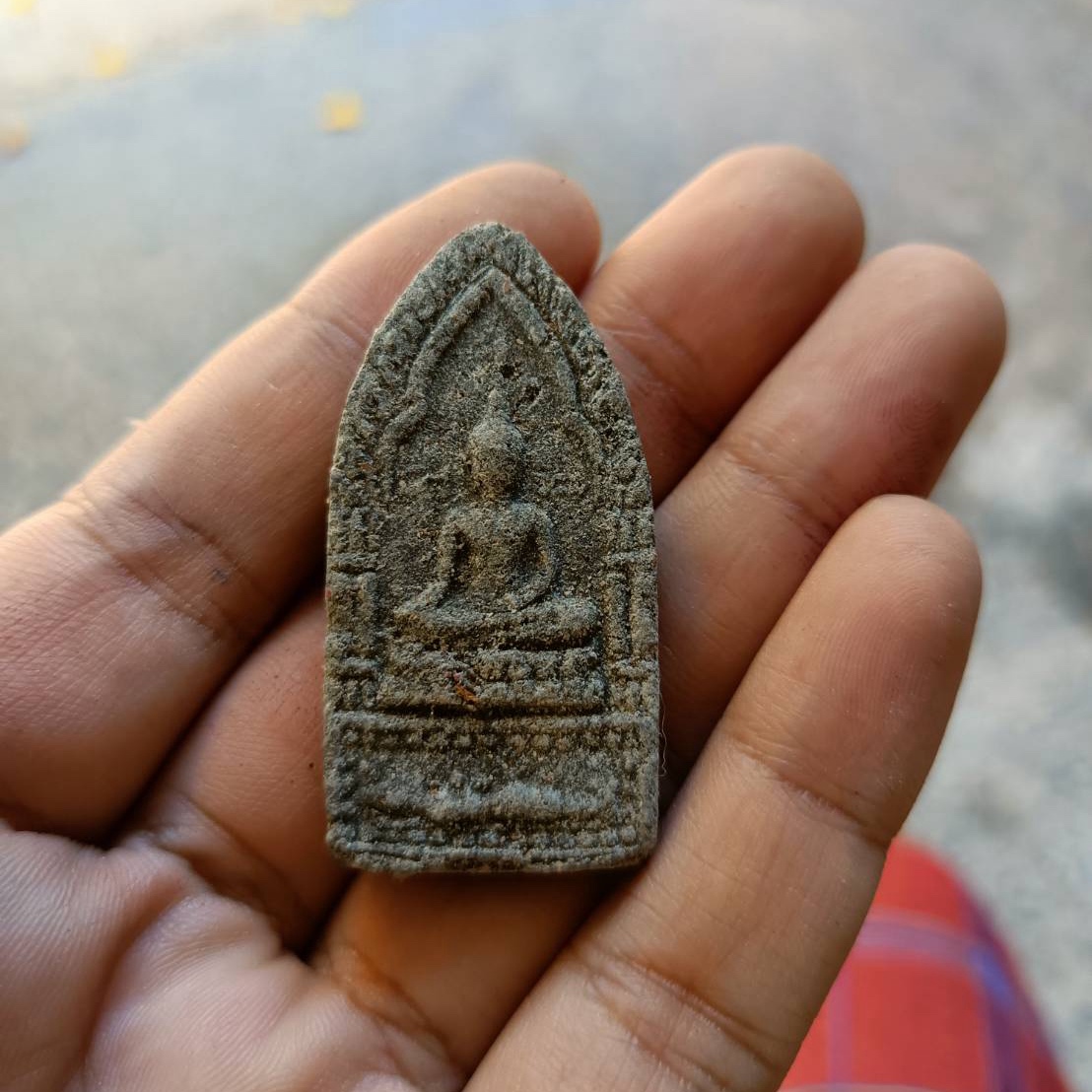 ขุนแผนสะกดทัพเนื้อสีผึ้งด้านหลังฝังตะกรุดสาริกา อาจารย์เปล่ง บุญยืน