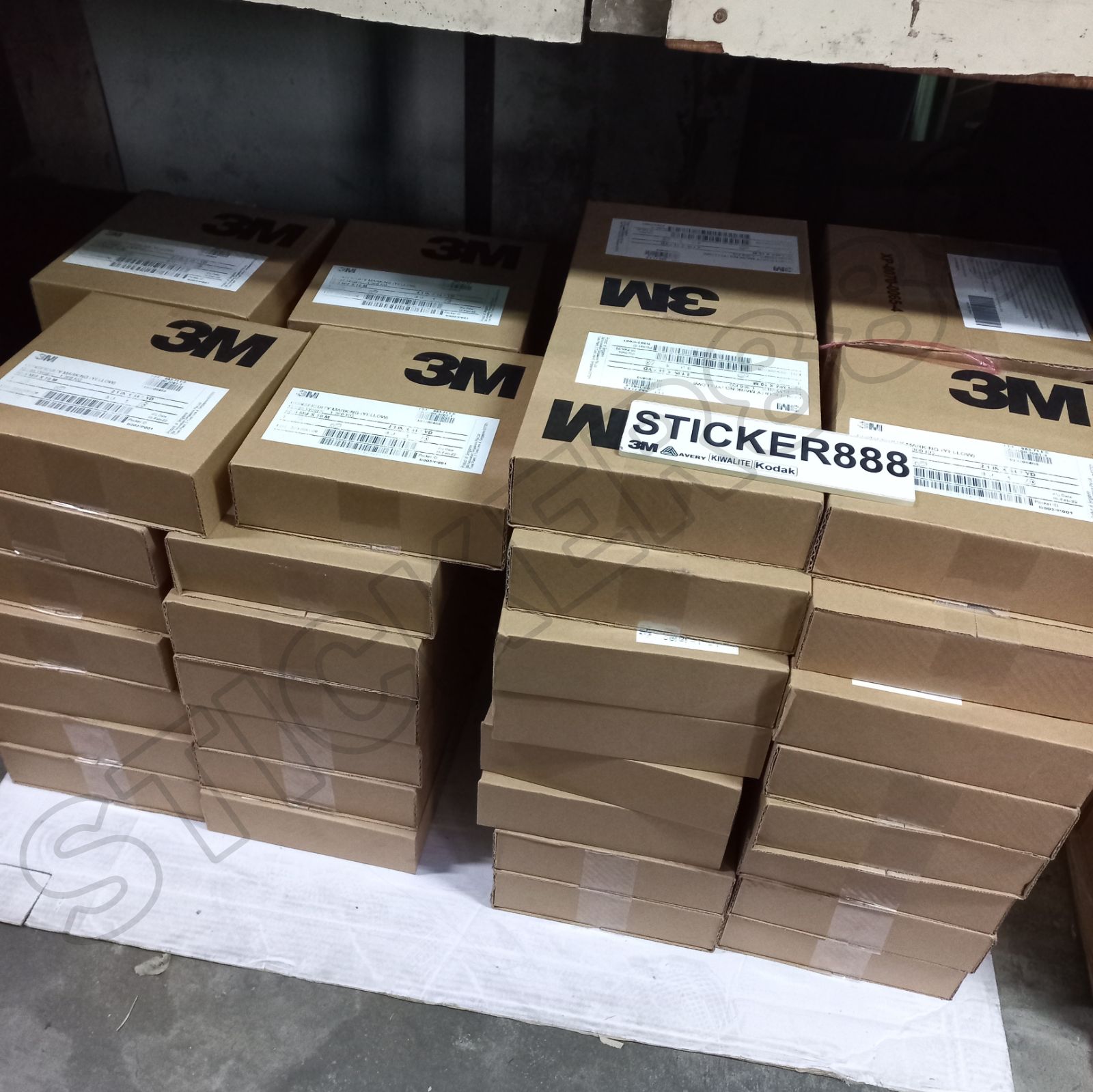 สติ๊กเกอร์สะท้อนแสง ติดรถ สีเหลือง 3M แท้ 55 mm x 50M 983-71 Conspicuity marking (Yellow)