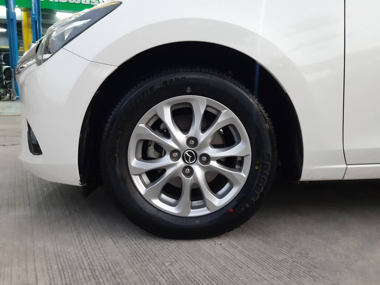 BRIDGESTONE B250 185/65R15 ยางใหม่ ราคาพิเศษ