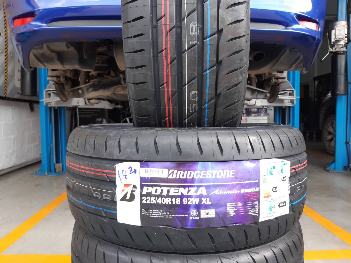 BRIDGESTONE RE004 225/40R18 ยางใหม่ปี2021 ราคาพิเศษ
