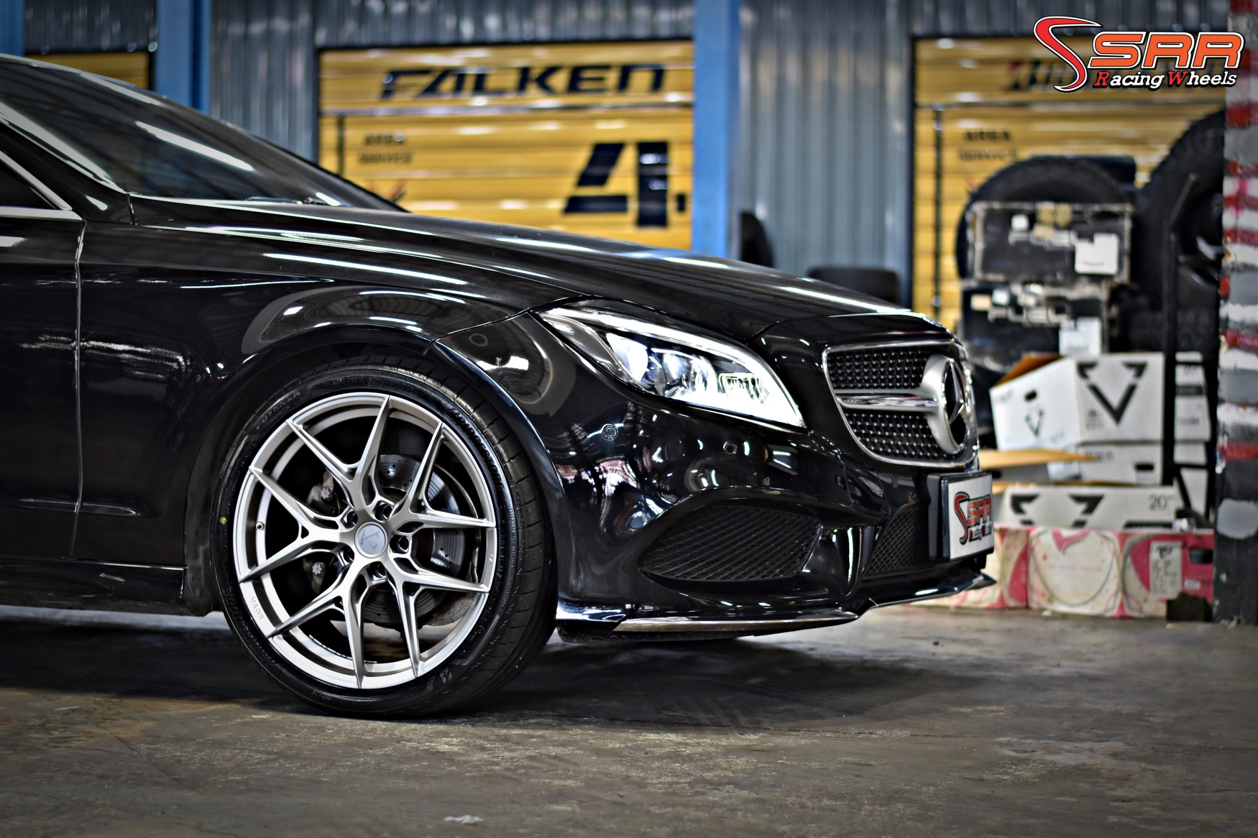 VAGE VF-04 ขอบ20 หน้า8.5 หลัง10 5H112/114.3 SMOKE GREY มีจำหน่ายที่ร้านSRR
